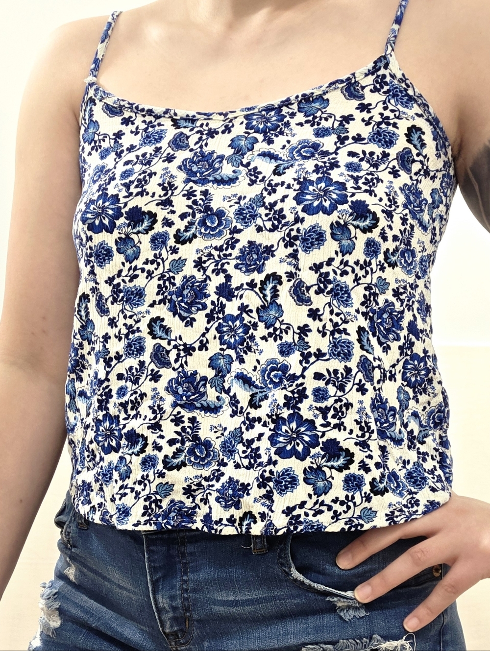H&M Blue White Floral Tank Top Summer Boho Beachy Size 6